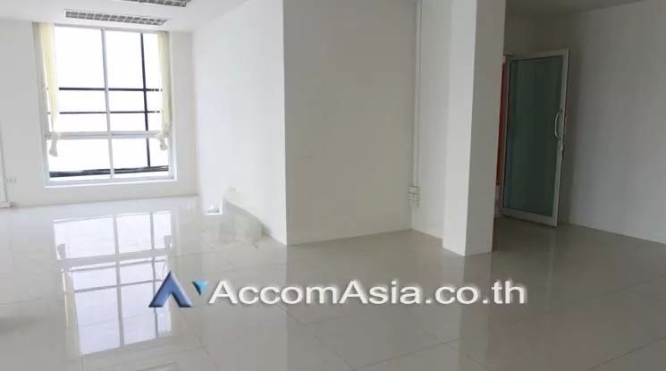 5  Office Space For Rent in Sukhumvit ,Bangkok BTS Phrom Phong AA17077